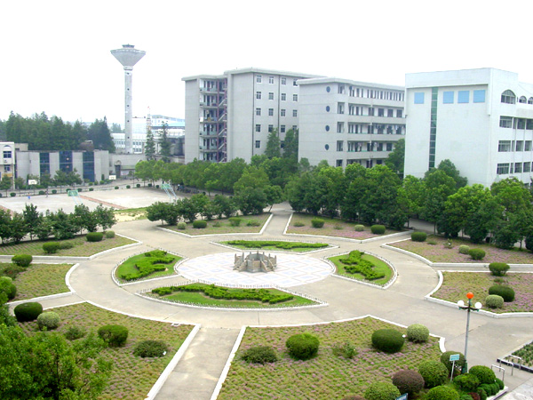 湖北工程学院新技术学院校园风景20904