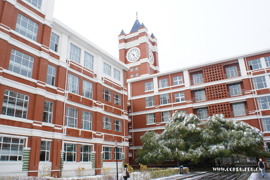 武书连:齐齐哈尔大学排名—2015年排第299名 较2014年图片