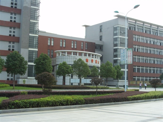 武汉城市职业学院校园风景53783