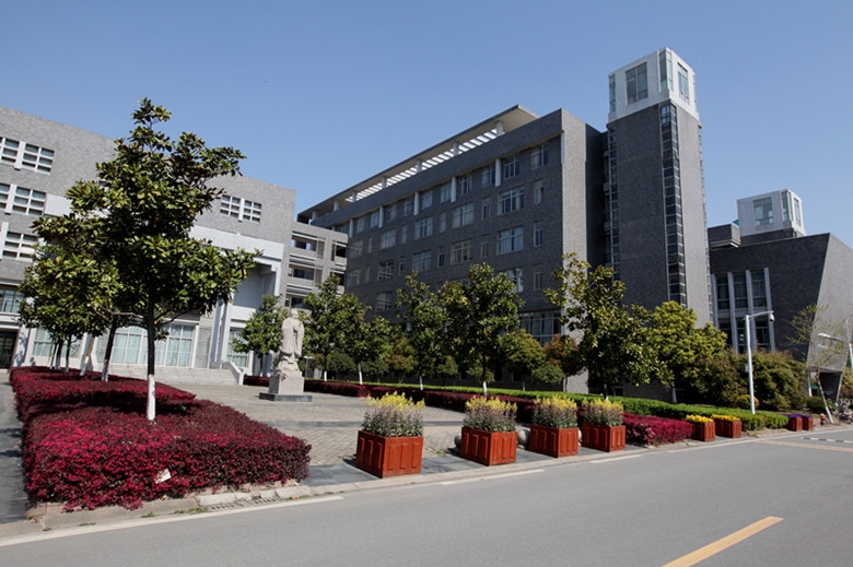 中国药科大学校园风景70752