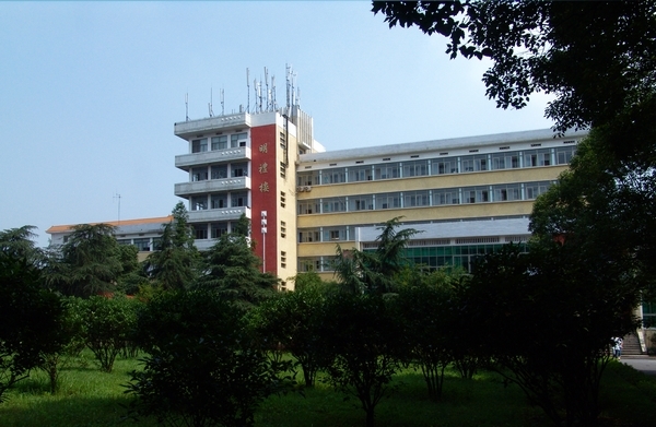 湖南安全技术职业学院校园风景68374