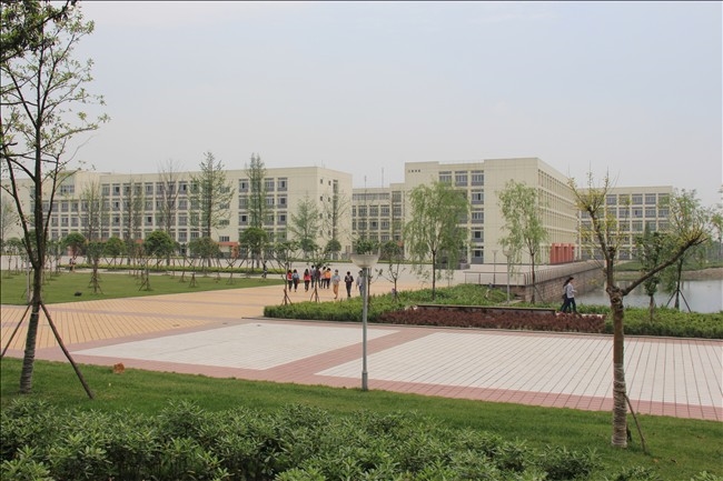 四川水利职业技术学院校园风景89164