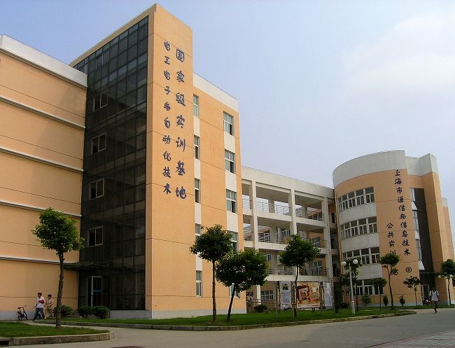 上海电子信息职业技术学院校园风景104757