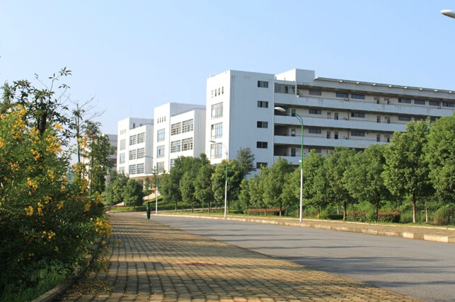 湖北科技学院校园风景(115228)