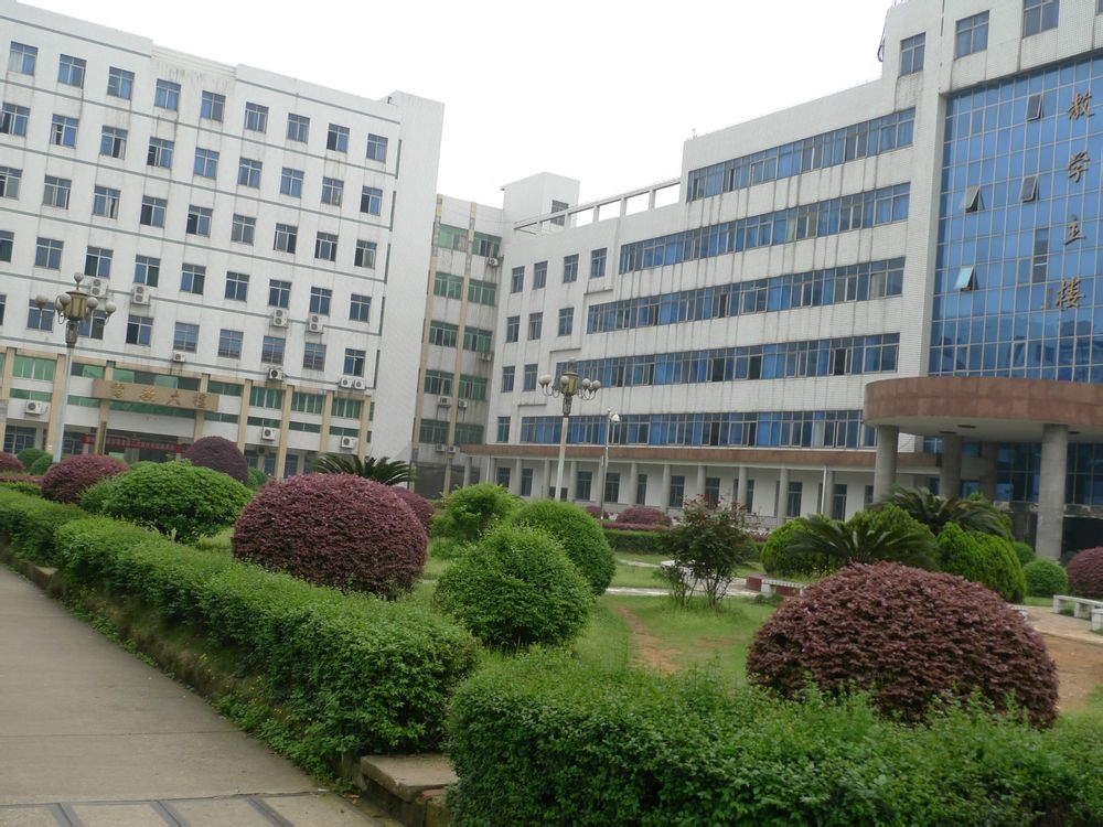 湖南工业大学科技学院校园风景135042