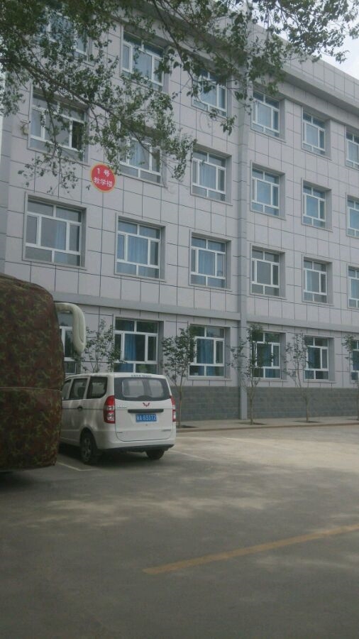 新疆职业大学校园风景137741