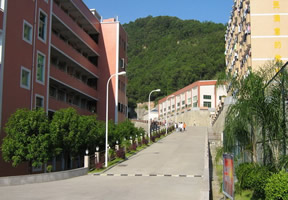 福建商学院怎么样