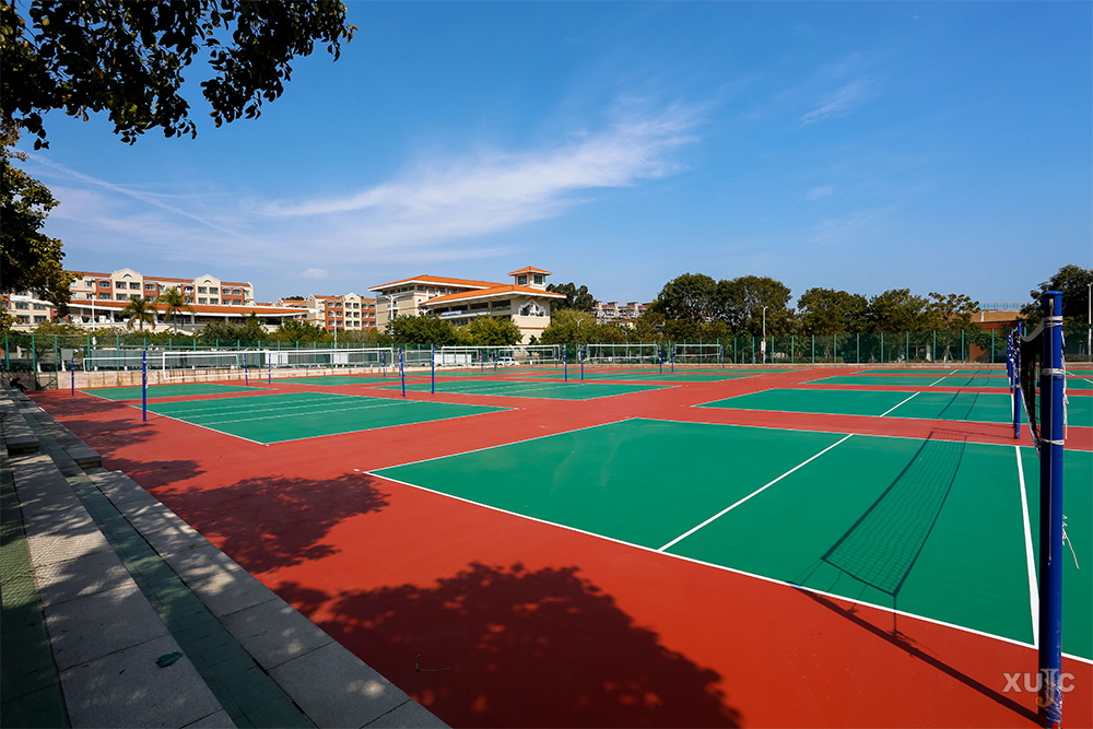厦门大学嘉庚学院学校体育设施再升级新增塑胶球场14000㎡