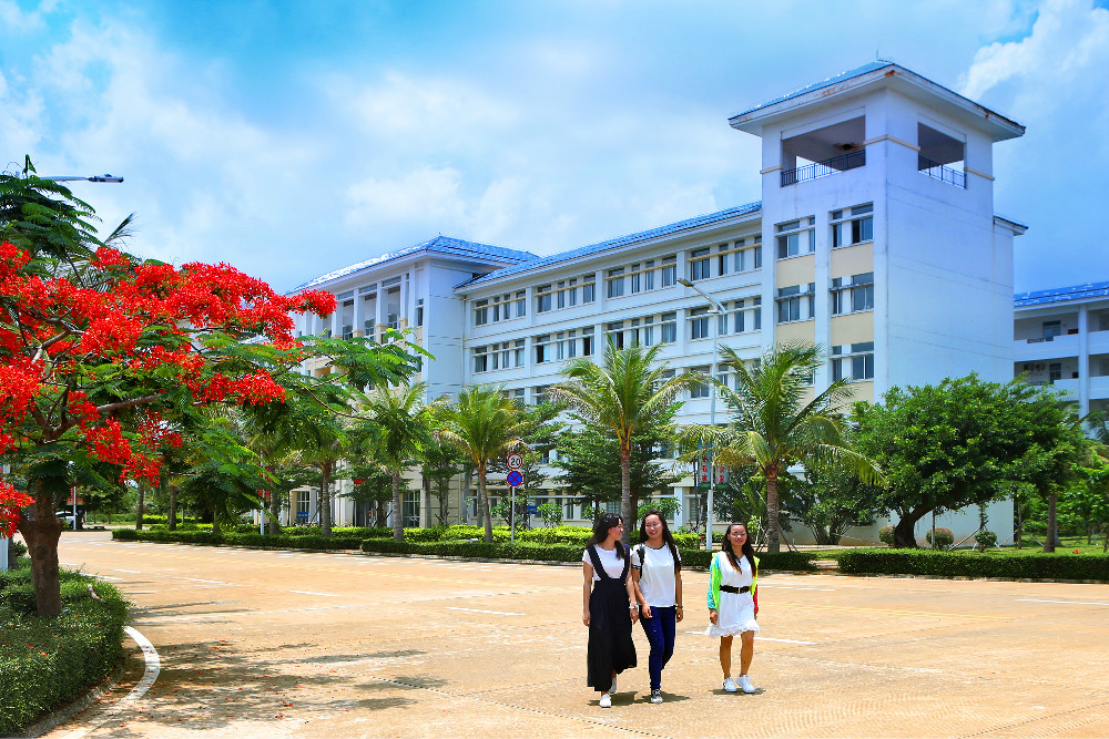 海南师范大学校园风光